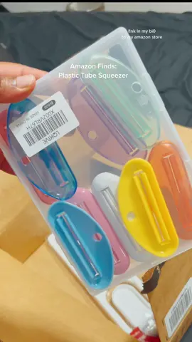 I was tiredddd of wasting product so I picked up the plastic tube squeezers from Amazon so I’m making sure I’m getting all my moneys worth of these products ! #tubesqueezer #toothpastetubesqueezer #amazonbathroommusthaves #amazonbathroomfind 