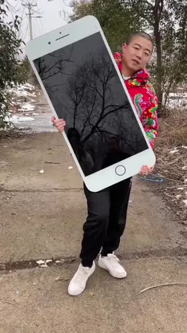 giant phone 😱 #fyp #foryou #foryoupage #xyzbca #viral #Tech #iphone 