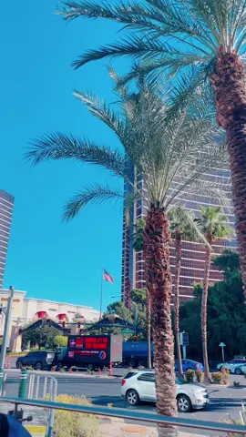 Vegasss🌇👼🏻🎀shopping, haul, and America got talent💗🎄⛸️thanks giving soon!⭐️🫧#gracerountines #lasvegas #lasvegasshopping #aviatornation #americasgottalent2022 