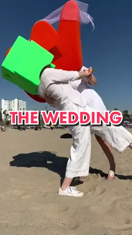 Replying to @wattpad if you’re a bird i’m a bird 🧡💚 #WEBTOON #Wattpad #BeachWedding #WEBTOONOfficial 