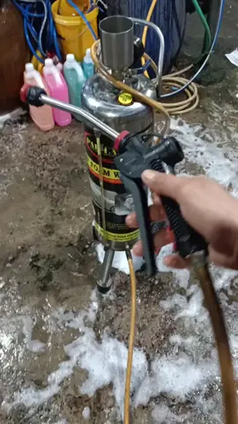 Súng gắn bình bọt tuyết inox..