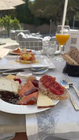 BREAKFAST WITH SEA VIEWS ☕️🧇 #Mallorca #balearicislands #mediterraneansea 