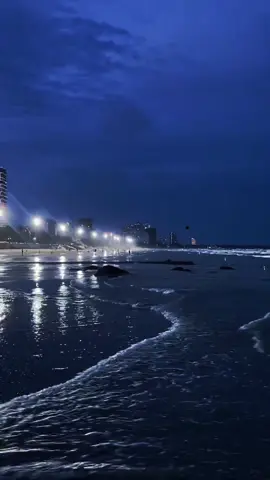 Dạo biển đêm Vũng Tàu cũng đẹp lắm.. #vungtau 