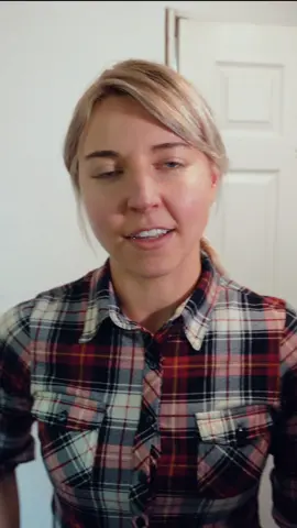 tossing my hat in @kevin  #femalegaze #malegaze #femalegazevsmalegaze #boyfriend  #ifiwasyourboyfriend #lesbiangaze #lesbiansoftiktok 