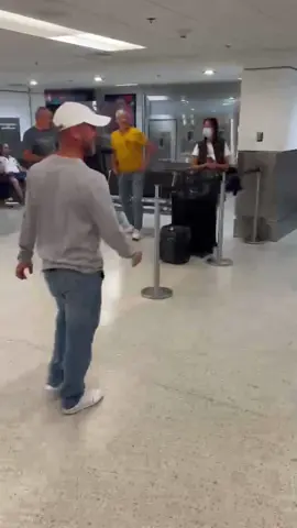 El reencuentro con mi papa despues de 5 años sin verlo🥹🥹🥹 🇻🇪-🇺🇸💙