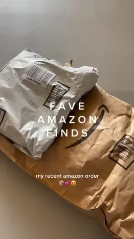 My recent amazon purchases are sooo good 🤍 a mix between christmas gifts and stuff for myself! #faveamazonfinds #amazonfinds #BetheReasonVisa #IntuitTouchdownDance #AEHolidayCard #fyppppppppppppppppppppppp #amazonmusthaves #amazongiftideas 