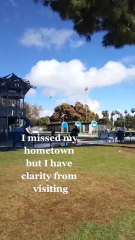 #goodbyecalifornia #byecali #byecalifornia #peaceoutcalifornia #familyof5 #familyof5travel #momof3kids #marriedmyhighschoolsweetheart #marriedforreal 