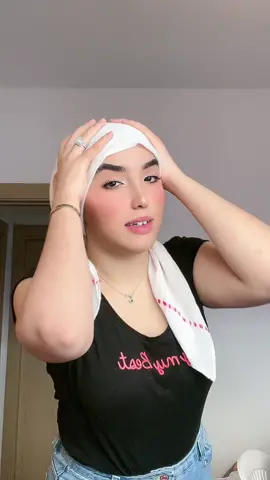 ميمكنش امبوسي 🤣🤣#fypシ @نادية المراكشية 