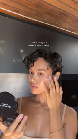 work morning mini vlog <3 #dayinthelife #vanlife #asmrvlog #pixiecut @woodenspoonherbs @bellethelabel @Le Prunier @from_thelobby @Alpyn Beauty 