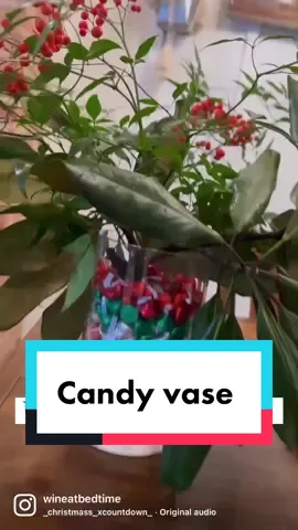 Updating this vase each holiday is becoming a family favorite 💖 #holidayvase #familytime 