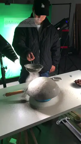 Behind-the-scenes of the advert