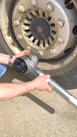 Torque multiplier in action 126 💪😎 #torque #cars #tools #track #fyp