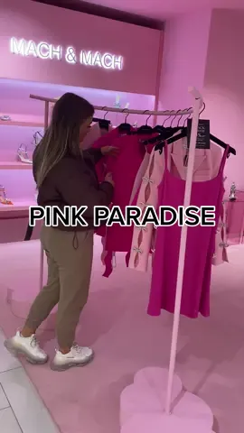 Pink paradise 😍😍😍 #fashion #harveynichols #fyp 