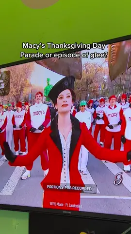 #leamichele #glee #thanksgiving #macysthanksgivingdayparade 