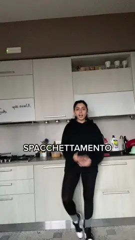 Mille pacchi ormai da spacchettare 😂🤷🏻‍♀️ #amazon #amazoninfluencerprogram 