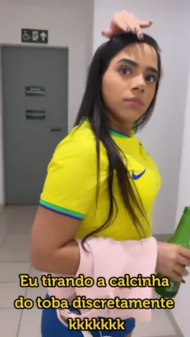 A vergonha que dá quando alguém vê eu tirando a calcinha do c* kkkk #MarielySantos #MirellaSantos #GêmeasLacração #Fy #Meme 