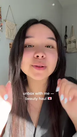 skin + hair + beauty things ⭐️ my fave to unbox! #pr #unboxing #skincare #haircare #makeup #blackfriday 