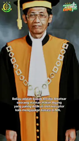 [ MENGENAL SOSOK HAKIM JUJUR ]  Halo Rakan Adhyaksa👋🏻  Apakah rakan-rakan tau sosok Pak Artedjo Alkostar yang dijuluki Si Hakim Jujur ?   Bapak Artedjo Alkotsar merupakan seorang mantan Hakim Agung yang paling ditakuti oleh koruptor kala mengajukan kasasi di MA.   Yuk simak penjelasan lengkapnya,  bapak Artedjo Si Hakim Jujur !  #adhyaksaacehexpo  #Aceh #Kajati #expo #2022  #kejaksaantinggi #kejaksaanagung 