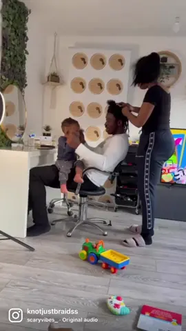 Trigger point <<<<REALITY We get too consumed into social media. Sometimes we stress that we aren’t where we’re supposed to be. What is for me will be for me!!! #reality#family#worklife#moms#workingfromhome#knotlessbraids#braids#braidstyles#braidstylesformen#cornrows#SmallBusiness#bedfordbraider#bedford#reallife