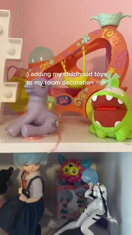 i love my room now !!!! #toycollector #lps #dreamcore 