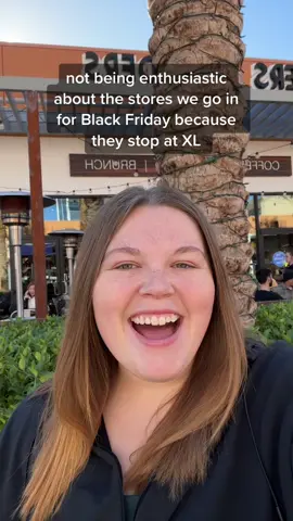 No I don’t need a try on room at Free People but thanks tho 😳😅 🏷️ plus size shopping, Black Friday shopping, #plussizeshopping #plussizeexperience 