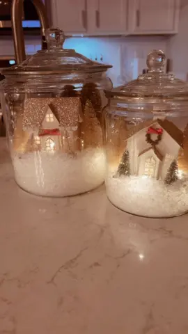 DIY snow globes❄️ #decoratewithme  #christmasdecor #christmastiktok #IntuitTouchdownDance #AEHolidayCard #AmazonSavingSpree #blackfriday #blackfridaydeals 