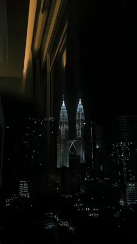 KLCC Light Off 🌒