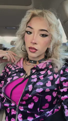Do you think I look goooood?! #mrarmstrongchallenge #armstrong #tiktok #fyp #fypシ #sinnersaddixion #dollskill #makeup #transformation 