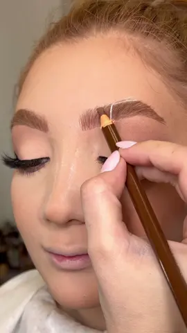 The BROW PENCIL IS BACK #makeup #makeupartist #makeuptutorial #makeuphacks #eyebrow 