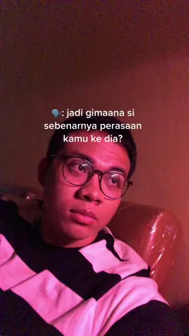 sebenarnya sakit si pas suka sama org tapi cuma bisa mendem perasaan,kita )