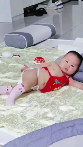 I hope i was the baby#funnyvideos #amazing #laugh #baby #fyp 