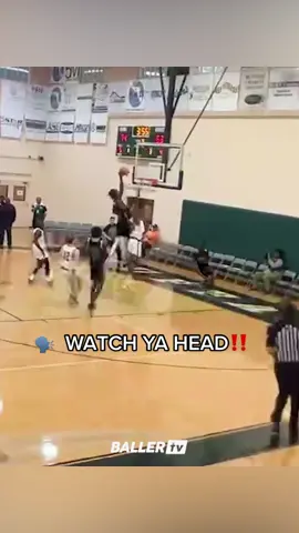 You gotta be on high alert of Kris Parker in transition! 🚨 @Kris, The Smooth One ✍🏾💕 #poster #dunk #basketball #sports #fyp #fypシ #viral #krisparker #iversonclassic #dunkthatshit 