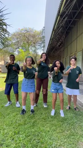 O elenco de D.P.A. entrando na trend do momento é tuuudo pra mim! 🤏 Lindinhos demais, né? ✨💕 #DPAnoGloob #DPA 