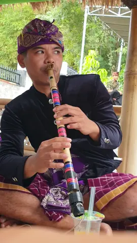 @leluomi 💃 Alunan Suling Merdu Oleh Lalu Omi 💃 Gendang Beleq Putra Mandala Montong Btok 💃#Janggergendangbeleq#demenbegendangbelek#sasaktradisi#sasakculture #sasaklomboktulen #adatsasaklombok #GBPUMA 