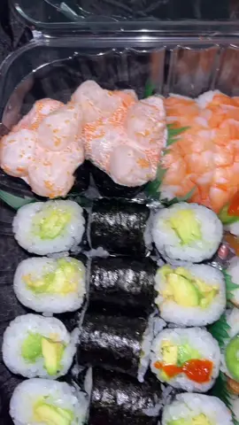 Sushi appreciation post 🥰 #sushibae #sushitime #sushi #eatwithme #whatiorder #kayyeats #foodiesoftiktok 