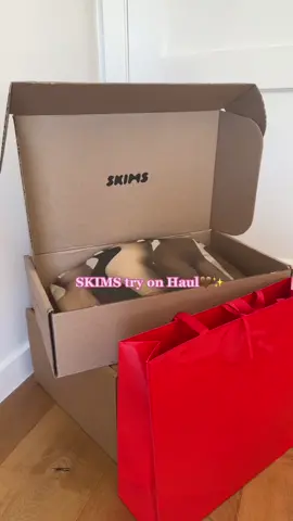 In @Kim Kardashian we trust. @SKIMS HAUL✨✨✨lmk for pt2  #skims #skimshaul #skimsreview #skimstryon #skimsbiannualsale #skimssale #skimstryonhaul #skimsbodysuit #skimsshapewear #skimsdress #skimsfitseverybody #skimsgirl #blackfridayshopping #blackfridayhaul 
