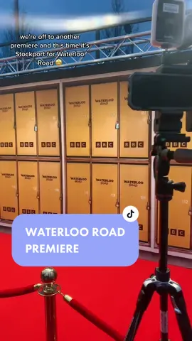Note to self: always big coat on a red carpet ❄️ anyway, WATERLOO ROAD IS BACK 🤩#waterlooroad #waterlooroadreturns #bbc #bbcradiomanchester #bbcone #bbciplayer #stockport #greatermanchester @BBC iPlayer @BBC 
