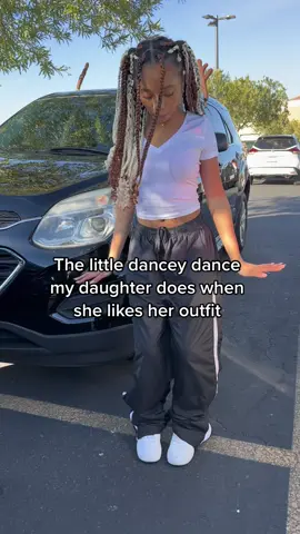 She do her little dancey dance 💃🏽 @jordymcfordy #genzfashion #styleguide #fashioninspo #fashion #momanddaughter #motherdaughter #teenfashion 