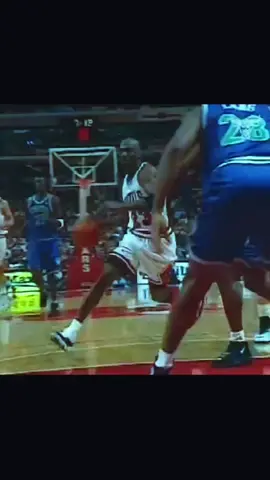 How about this ball? #NBA #MichaelJordan #chicagobulls 