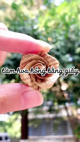Cách làm hoa hồng bằng giấy siêu đơn giản #fypシ #handmade #thucong #xuhuong #trending 