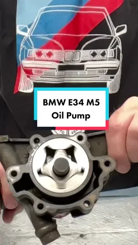 BMW E34 M5 Oil Pump #bmw #bmwe34 #bmwm5 #restore #bmwmotorsport #cars #mechanic #mecanico #techniciansoftiktok #repairs #rebuild #engineering 