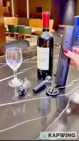 Abridor de vinho automático com cabo de carregamento USB ou pilha com cortador de lacre #vinho#vinhocomprazer#sacarolha#rolhaavacuo#eliminadodegotas