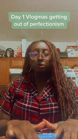 #day1vlogmas #Vlogmas #decemberishere #winteriscoming #christmastimeishere #microinfluencer #smallcreatorsunite #blackinfluencers #barewithme 