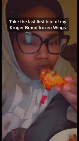 What should I let y’all get a bite of next? #mukbang #chickenwings #soulvibbes #whatmakesyoursoulvibbe 