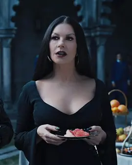 Why are these women so bloody hot #morticiaaddams #morticia #morticiaaddamsedit #wednesday 
