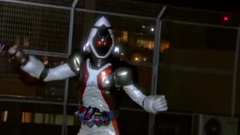 Khoảnh khắc hài hước trong kamen rider#kamenrider#kamenrider#sieunhan#hiepsimatna#funny#fyp #xuhuong #tokusatsu #tokusatsuvietnam 
