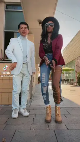 tryin do this trend but my legs ain’t cooperating, but the fits are on point  @shadesofdiva 😏😍