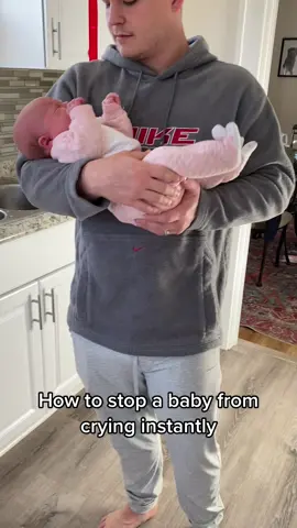 If you can’t get your baby to stop crying try this #fyp #LifeHack #momhack #newmom #newdad 