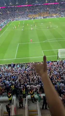#muchachos ahora nos volvimos a ilusión quiero la tercera . post #gol de #messi a #australia #wordcup2022 #seleccion #seleccionargentina #dohaqatar #doha #Qatar #qatar2022 #mundialqatar2022 #mundial #mundial2022 #wordcup #wordcup #argentina #seleccionarg #afá  #muchachos #explota todo esta #cancion 