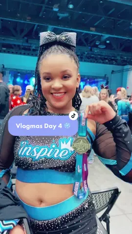 Episode 4 | Vlogmas Day 4 ❄️🎄☃️ #Vlogmas #vlogmas2022 #vlogmasday4 #blackwomenoftiktok 
